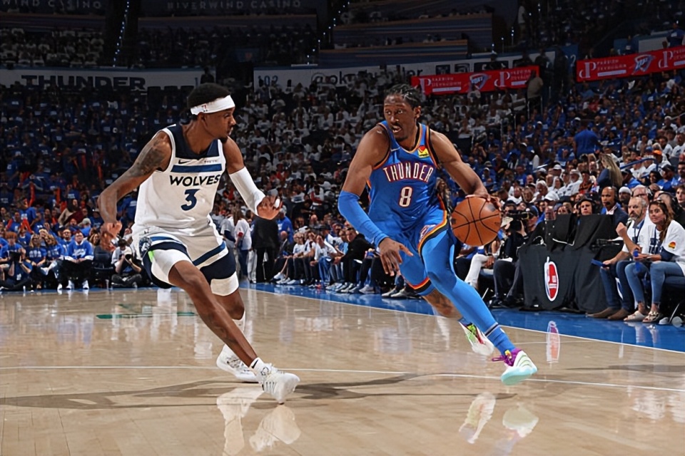 风格显然不 风格显然不