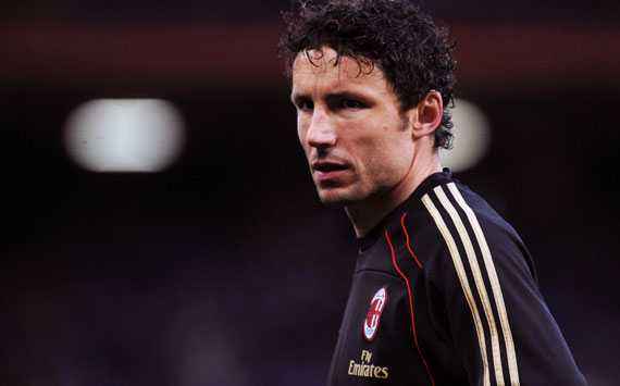 阿劳霍：为球队成功晋级感到高兴 我个人愿意留在巴萨很多年